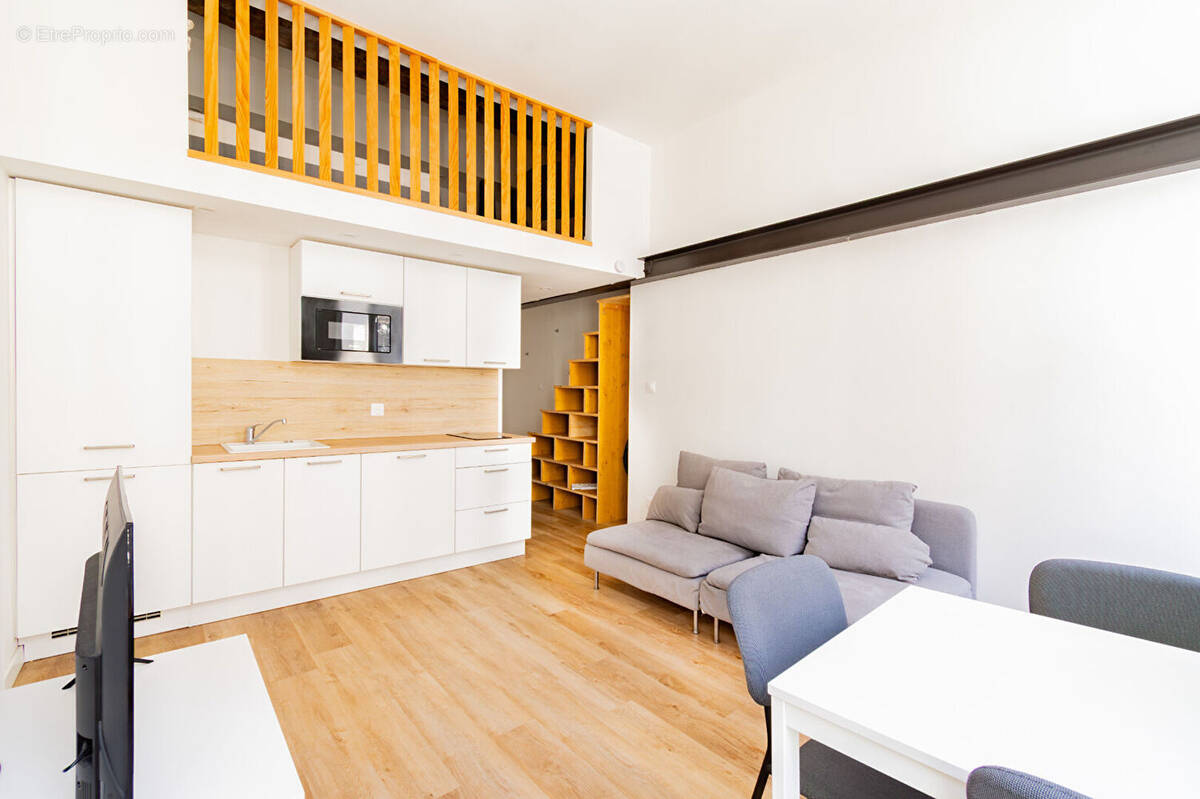 Appartement à MARSEILLE-1E