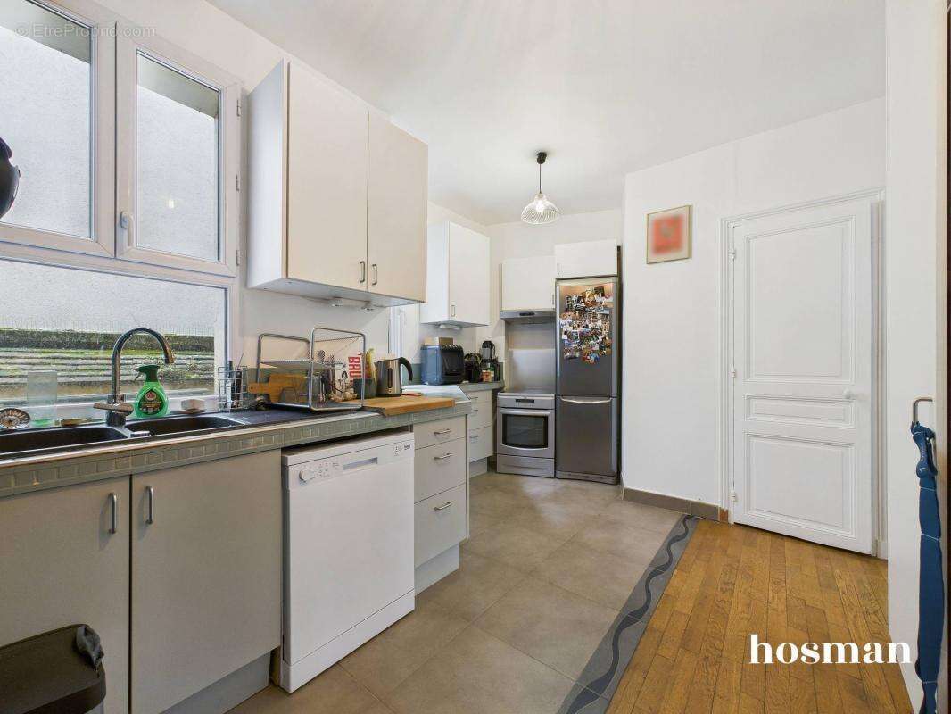 Appartement à PARIS-20E