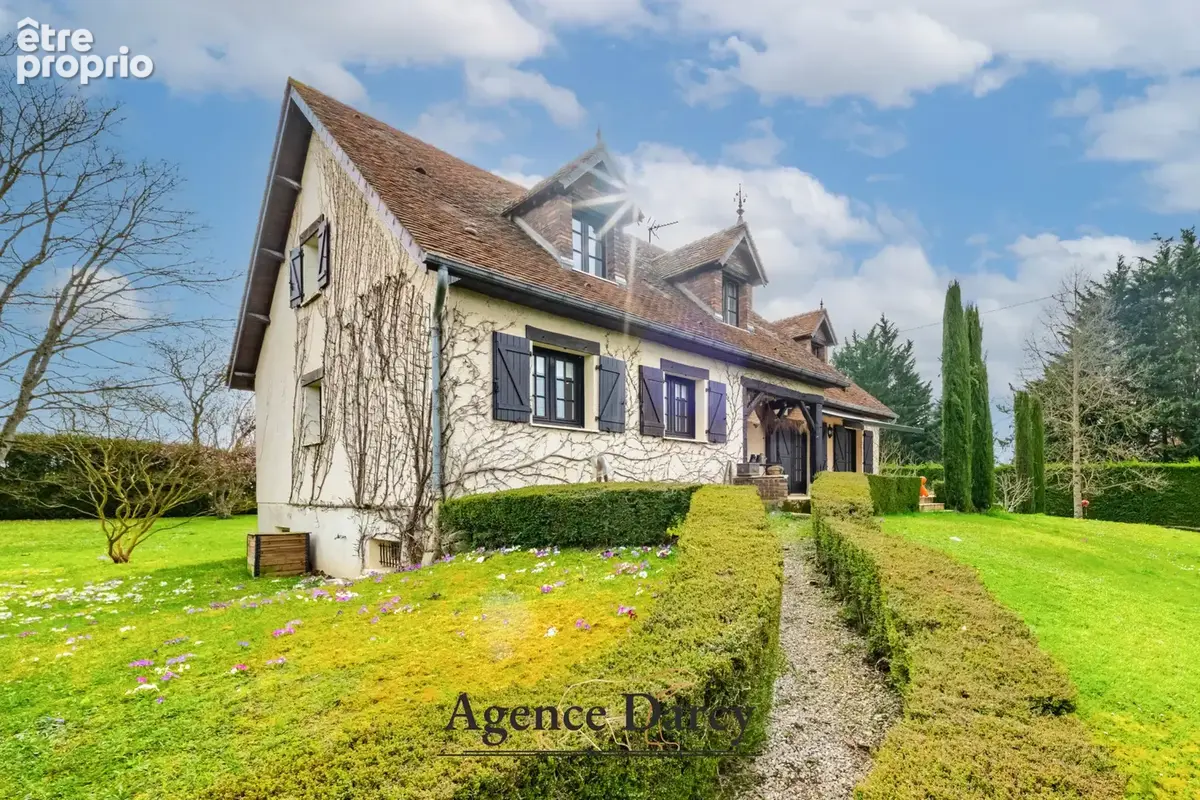 Photo Maison à Nuits-Saint-Georges au prix de 495 000€