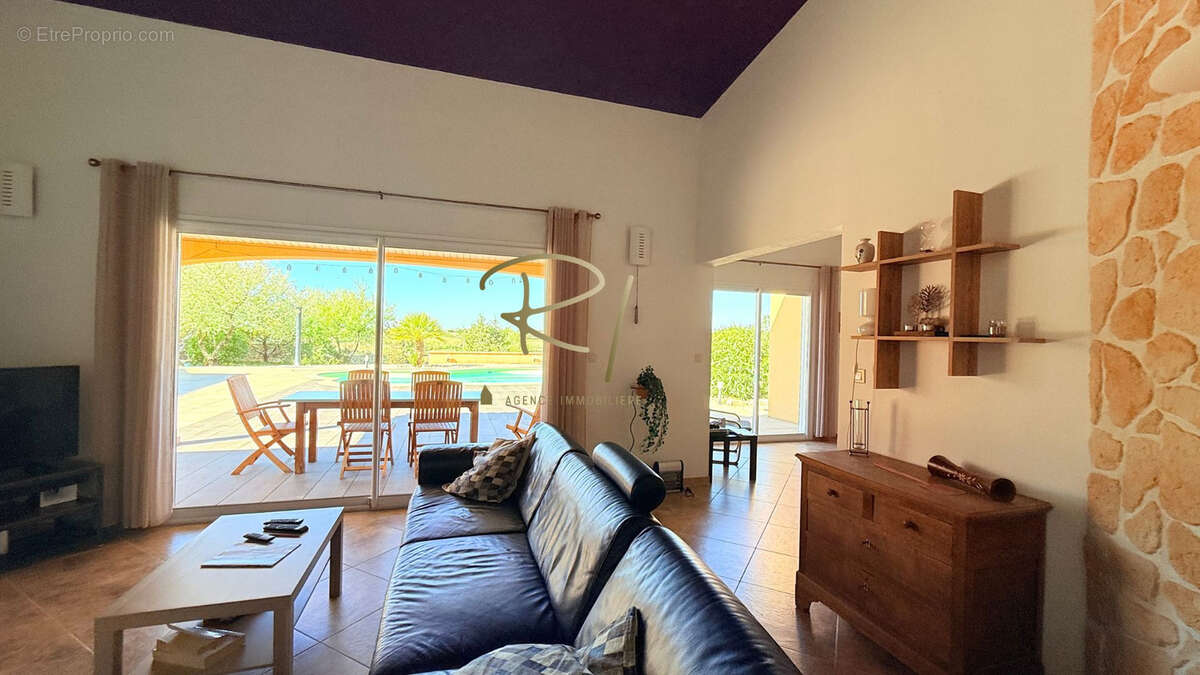 Magnifique maison avec vue exceptionnelle  à Orgnac-l’Aven (Ardèche) - photo 4