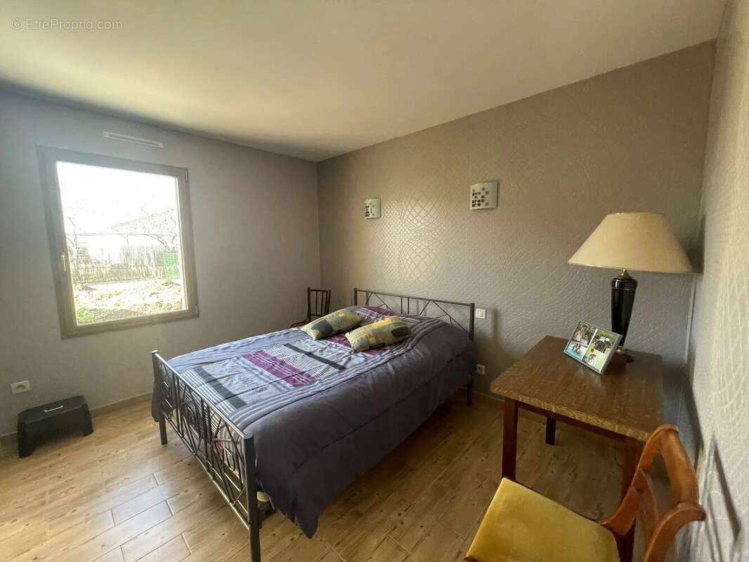 Maison à MONTREUIL-BELLAY