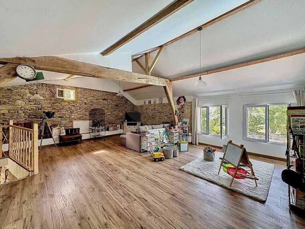 Maison à FRANQUEVIELLE