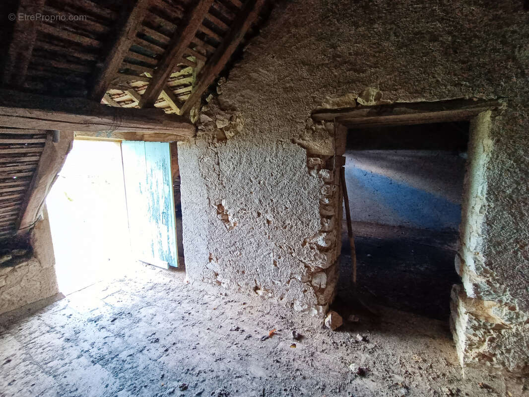 Maison à JUSSY-LE-CHAUDRIER