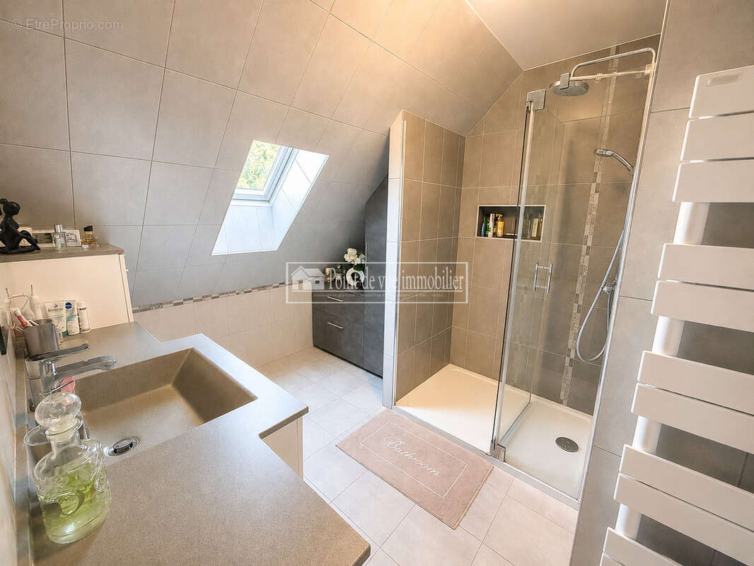 Maison 6 pièces 140m2 sur 343m2 de terrain - photo 11
