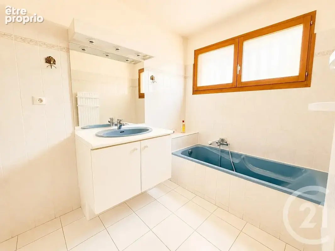 Maison 5 pièces 127 m² à vendre à Bormes-Les-Mimosas (83230) - photo 9