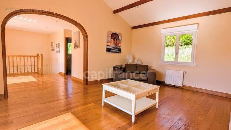 Maison à LIGNIERES-SONNEVILLE