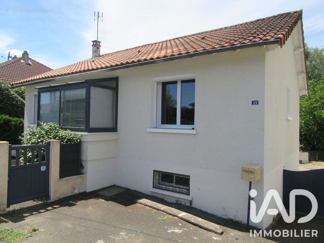 Maison 100 m² à Moncoutant  - photo 4
