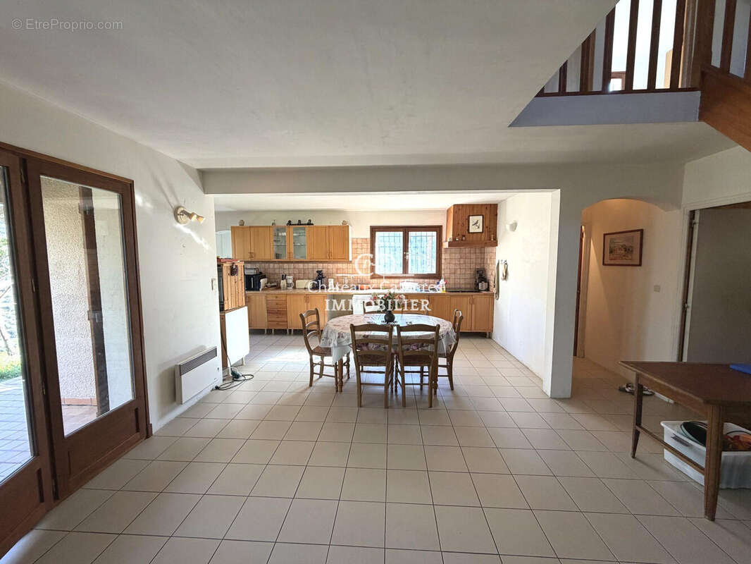 Maison 130 m² à Sigean  - photo 8