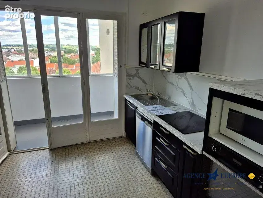 Appartement 107 m² à Vichy  - photo 9