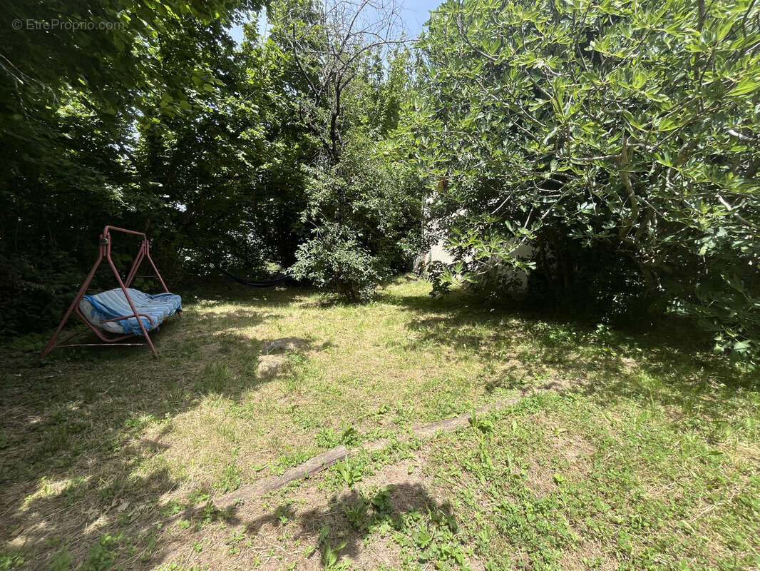 Maison à SAINT-LAURENT-D'OLT