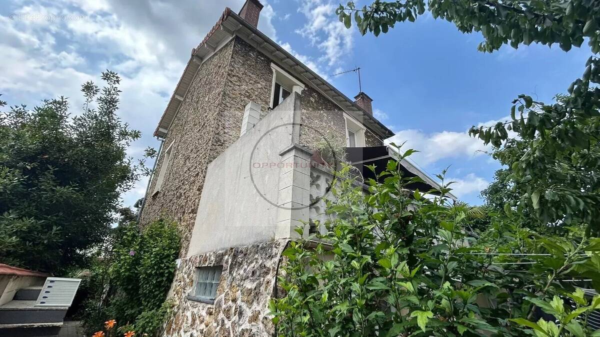 Maison à NOISY-LE-SEC