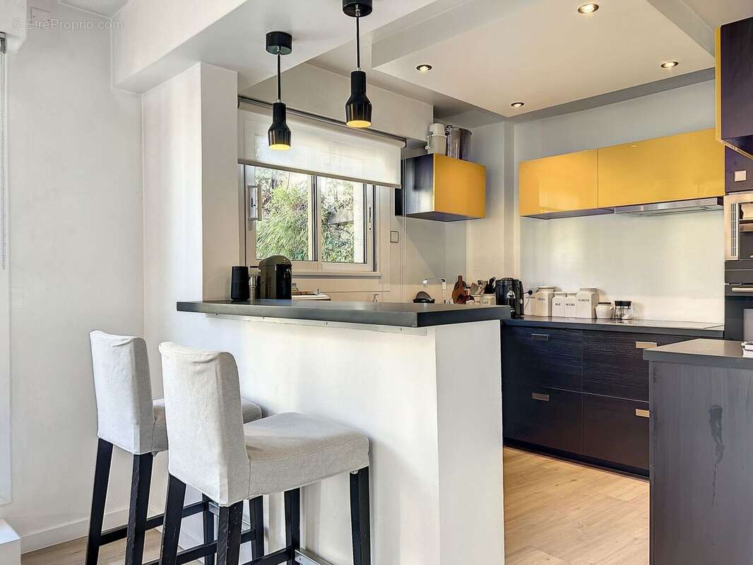 Appartement à SAINT-MAUR-DES-FOSSES