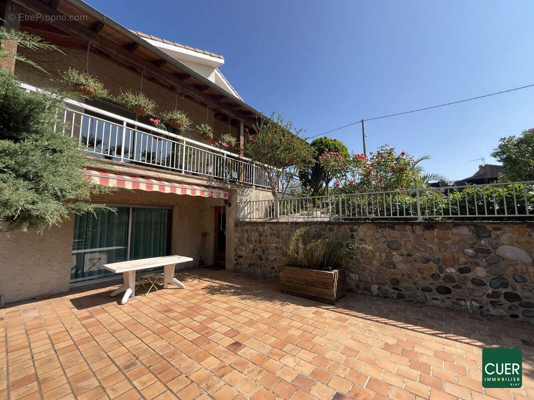 Maison à LA ROCHE-DE-GLUN