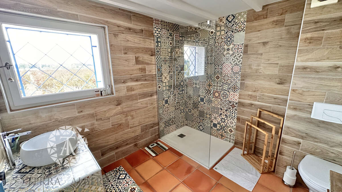 Maison à SAINT-GENIS-DES-FONTAINES