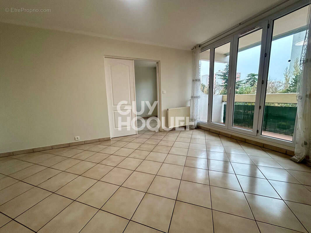 Appartement à NEUILLY-SUR-MARNE