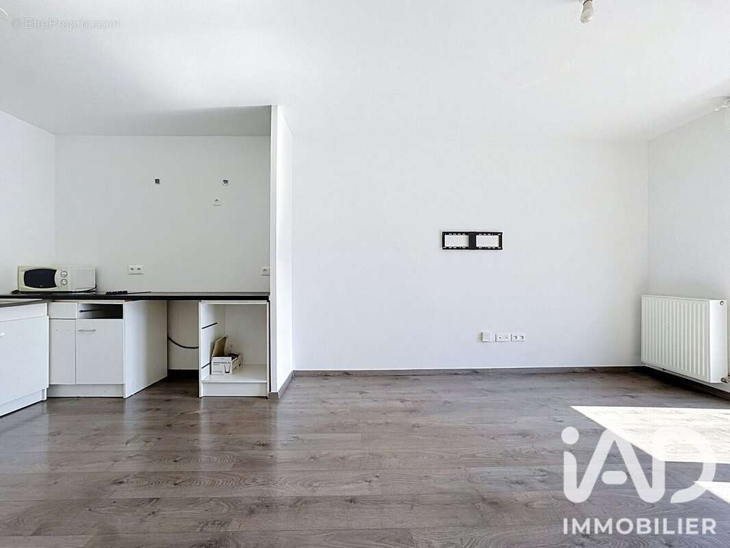 Photo 3 - Appartement à BUSSY-SAINT-GEORGES