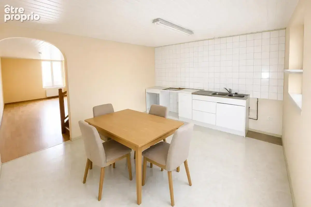 Immeuble de 7 pièces de 179 m² à Bourbonne-les-Bains - photo 3