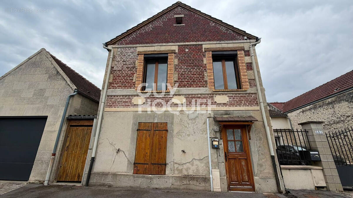 Maison à SAINT-SAUVEUR