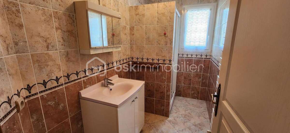 Maison 5 pieces 149 m2, sous-sol de 125 m2 sur terrain de 1300 m2 - photo 13