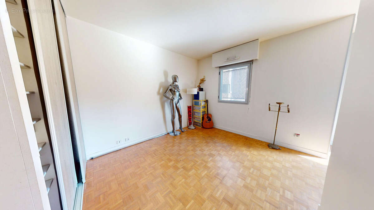 EXCLU AVL  PARIS XIX  Métro Ourcq  2P -1Ch  46m² et  Grand Balcon en "L" de 10m²  Vue sur Jardin  - photo 8