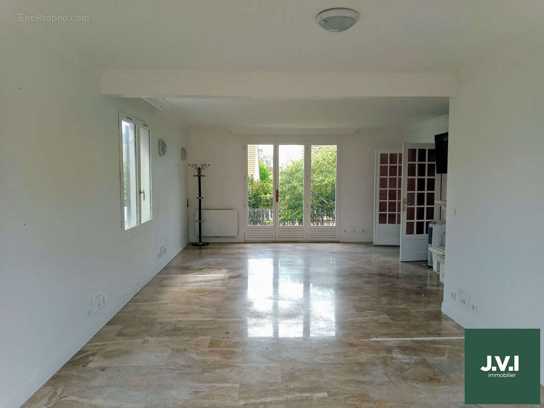 Maison à MONTMORENCY