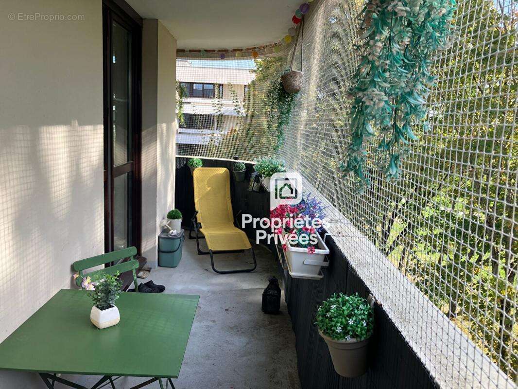 Appartement à ELANCOURT