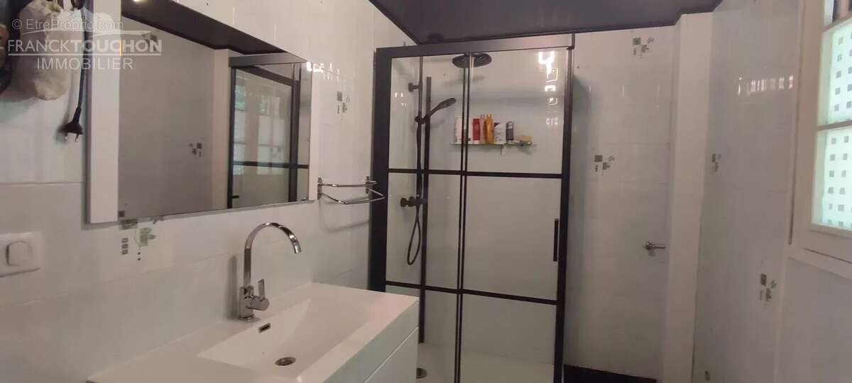 Maison à FERRIERES-EN-GATINAIS