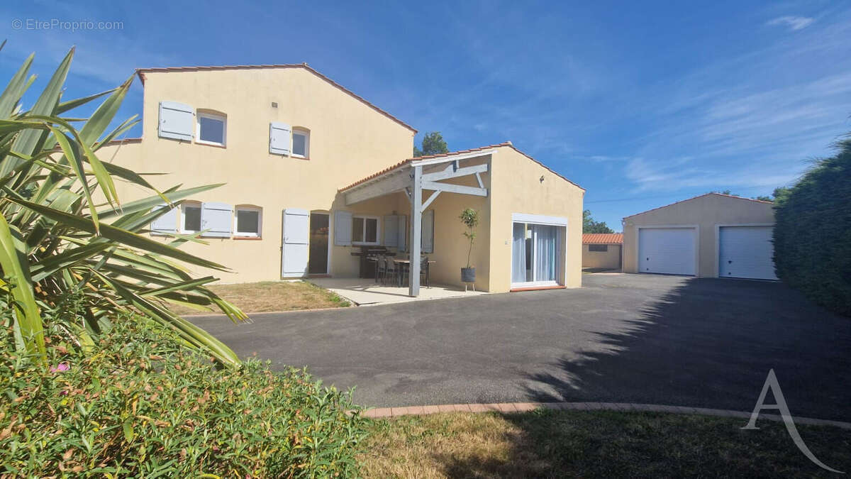 Maison  à vendre Legé - photo 10