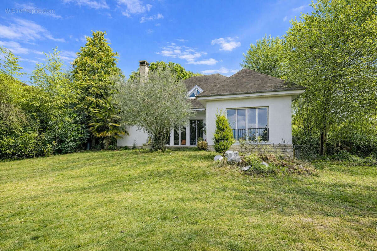 Maison à DEUIL-LA-BARRE