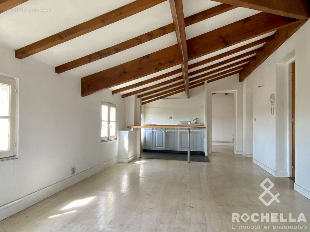 Appartement 39 m² à Rochefort  - photo 3