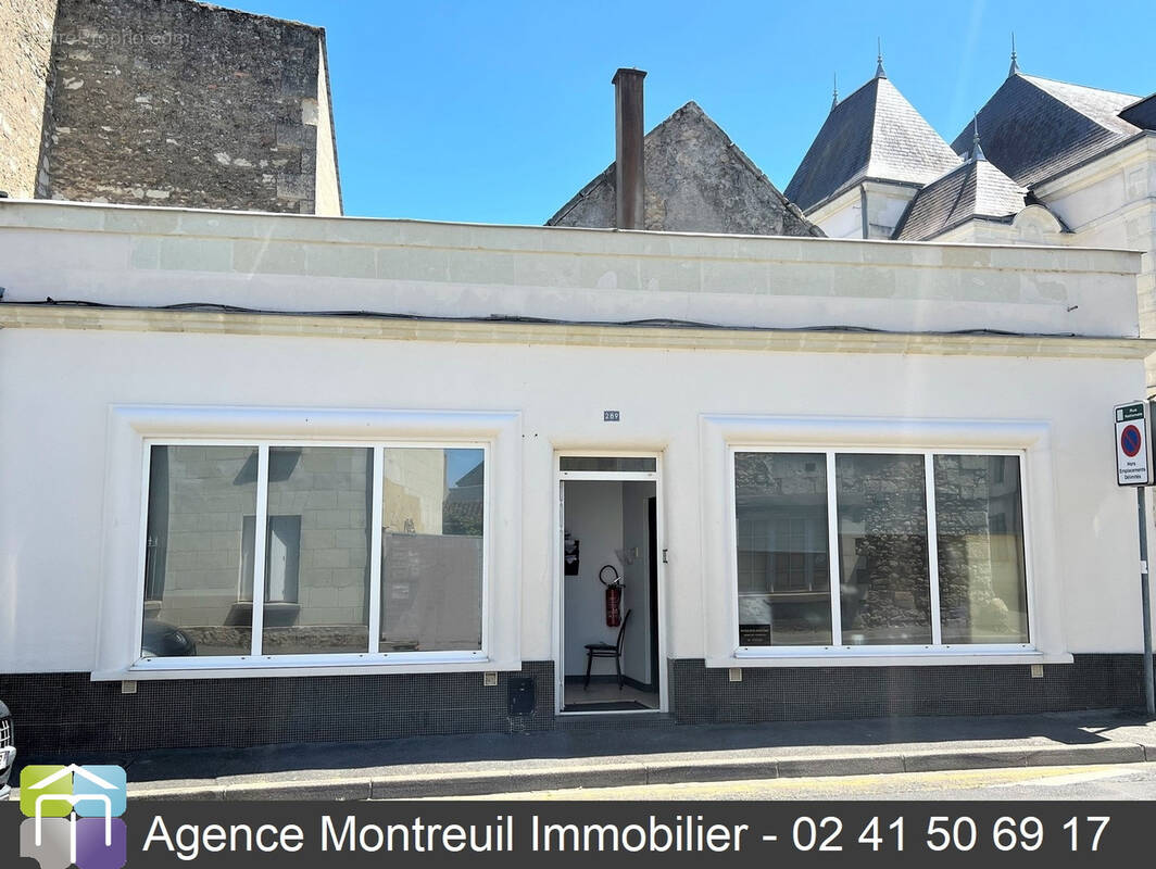 Commerce à MONTREUIL-BELLAY