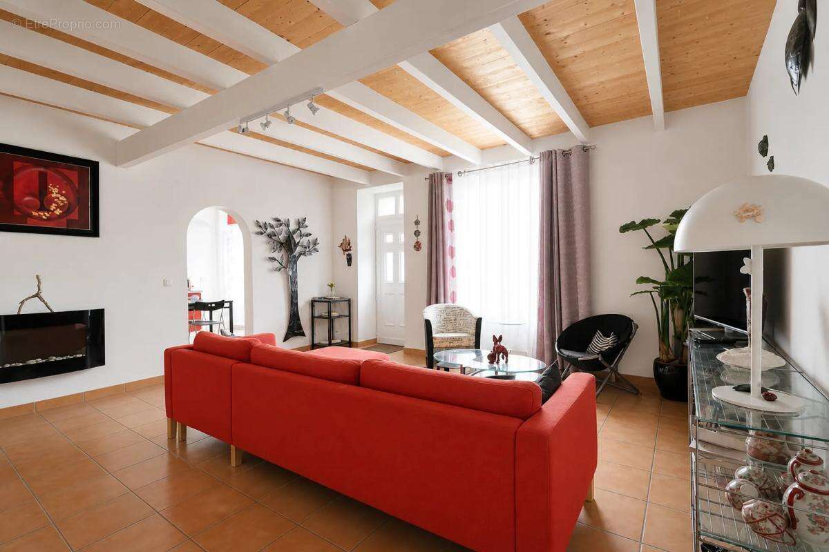 Charmante maison charentaise à Chenac-Saint-Seurin-d'Uzet - photo 4