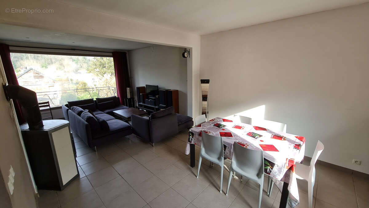 Maison à GOMETZ-LE-CHATEL