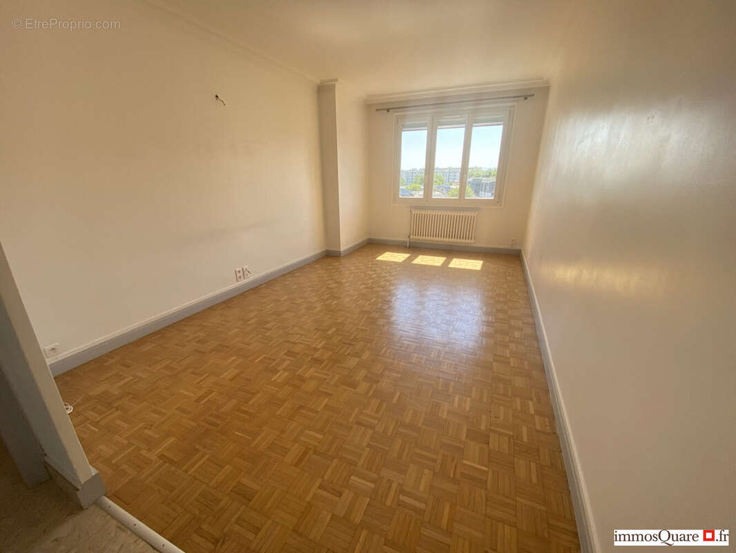 Appartement à LYON-8E