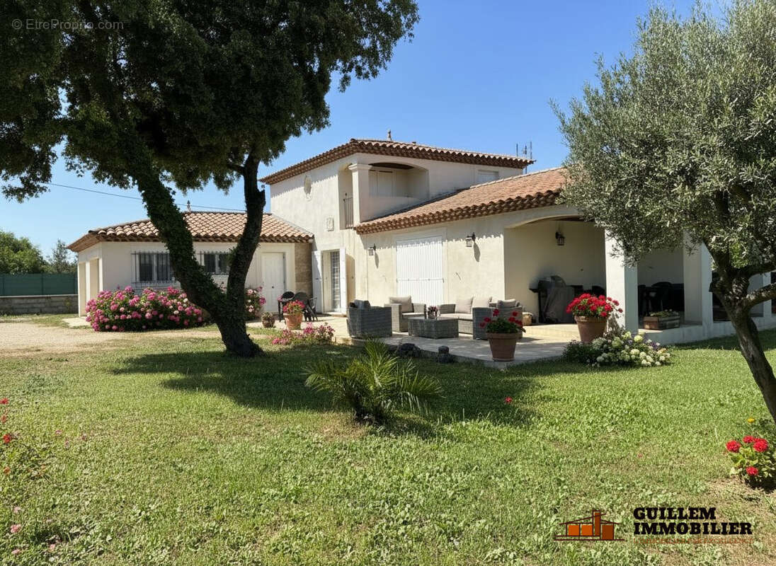 Maison à GRANS