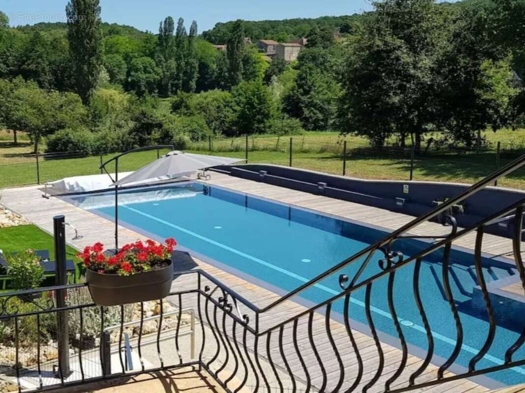 Élégante Résidence en Pierre avec Vues Panoramiques et Espaces de Vie Modulables - photo 21