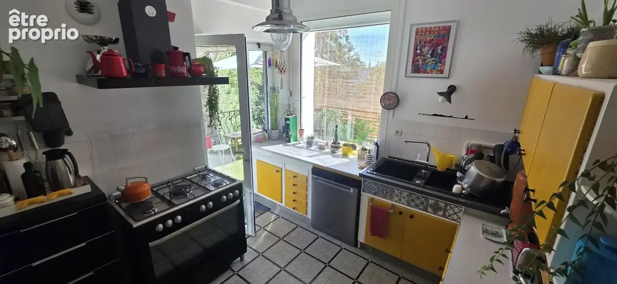 Poitiers Ouest : Maison renovée de 155m²hab. 6 ch . - photo 3