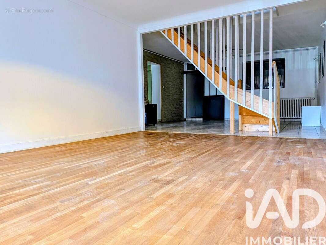 Photo 3 - Maison à DUGNY-SUR-MEUSE