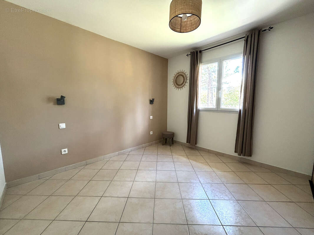 Appartement à LECCI