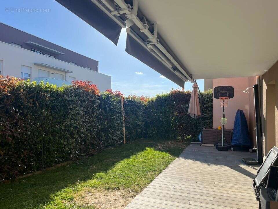 Appartement à CRANVES-SALES