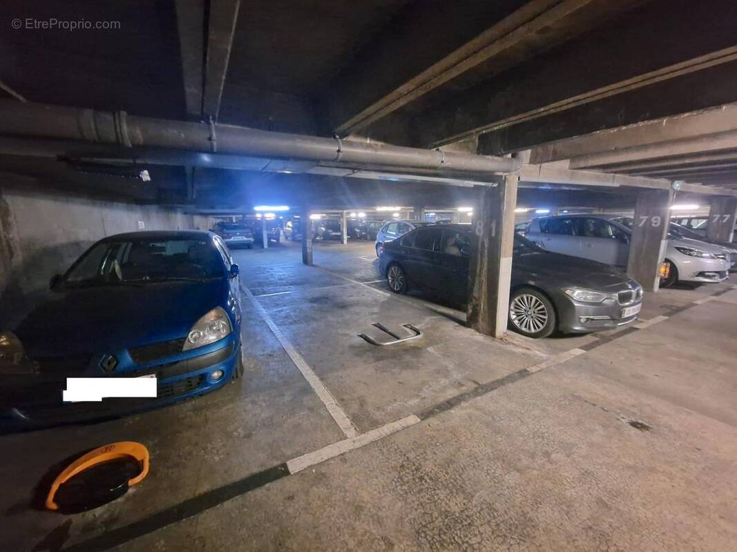 Parking à ASNIERES-SUR-SEINE