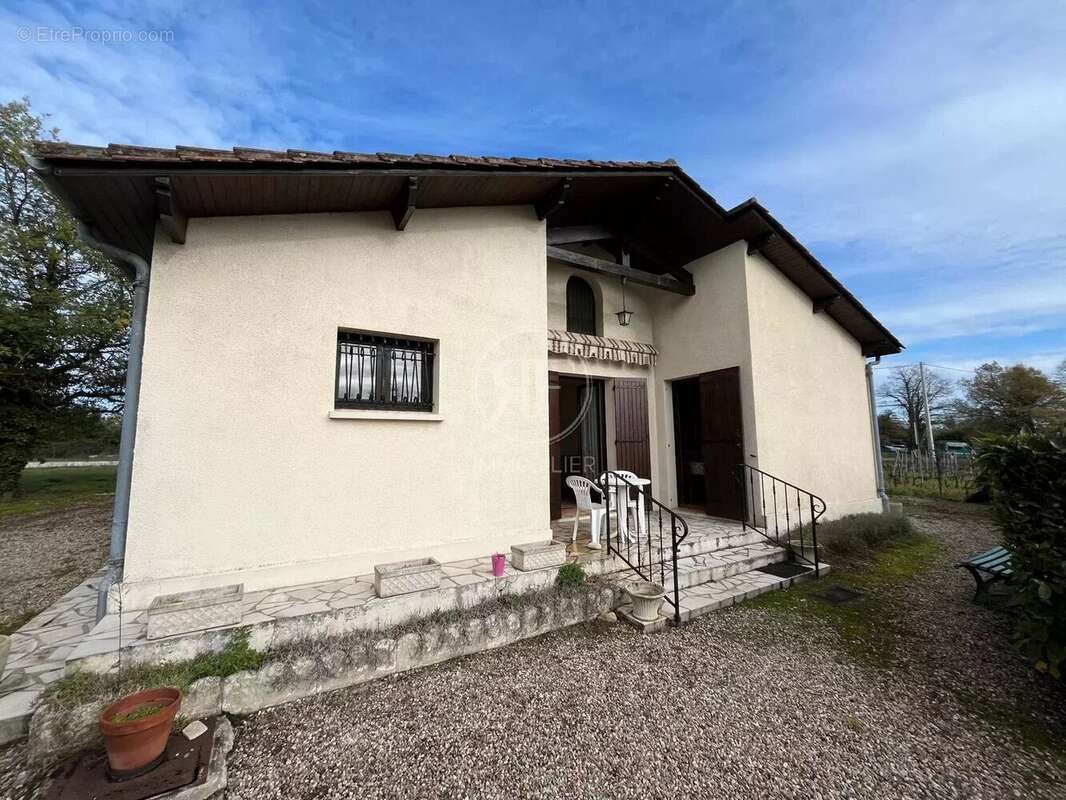Maison à SAINT-EMILION
