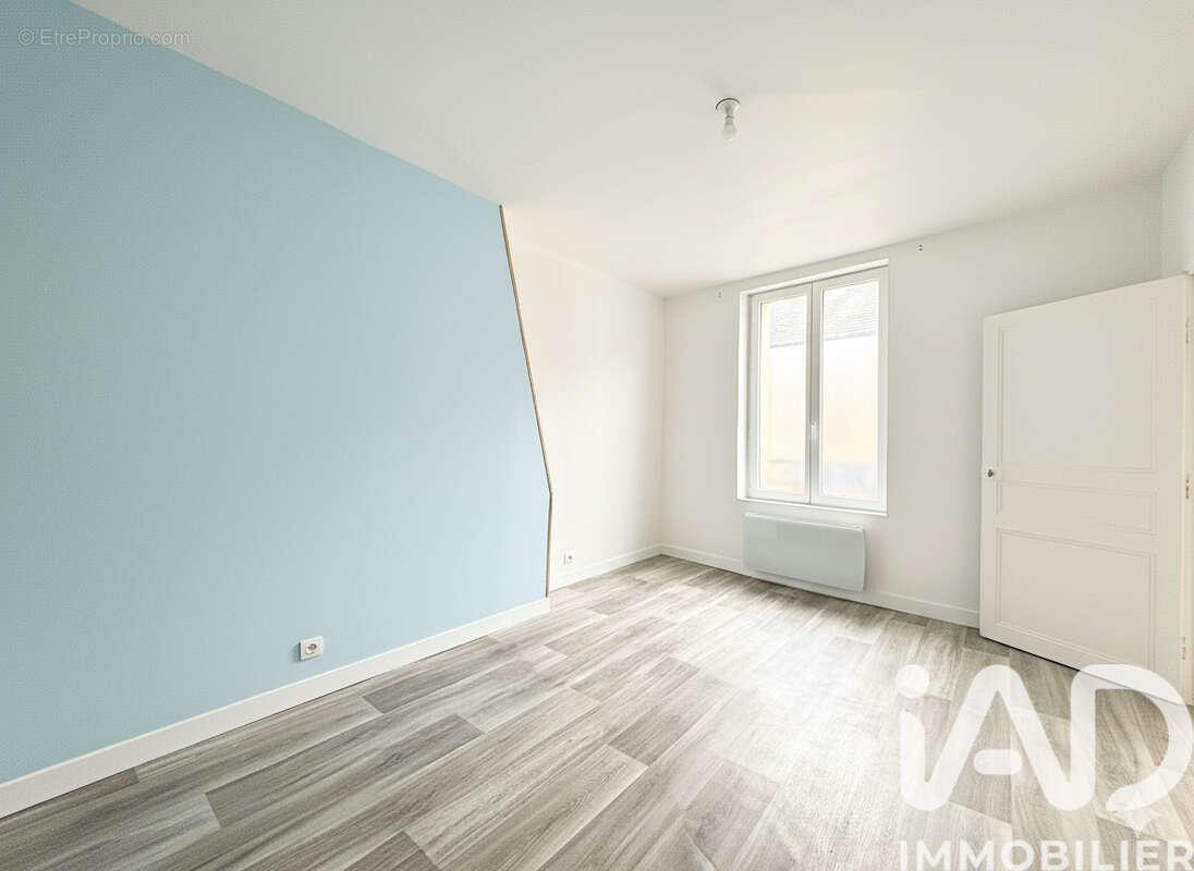 Photo 4 - Maison à NEUILLY-SAINT-FRONT