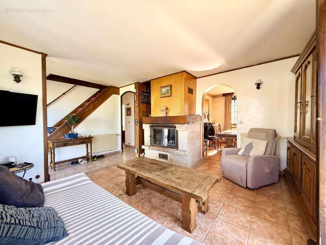 Maison à MAROLLES-EN-HUREPOIX