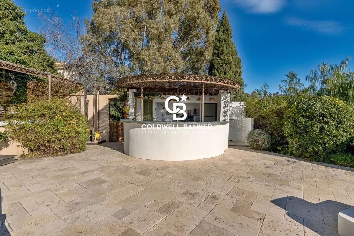 Maison à BORMES-LES-MIMOSAS