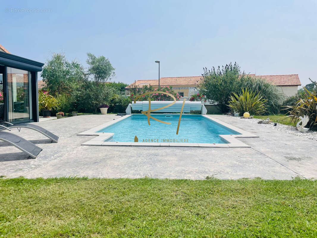 Maison à VALLON-PONT-D&#039;ARC