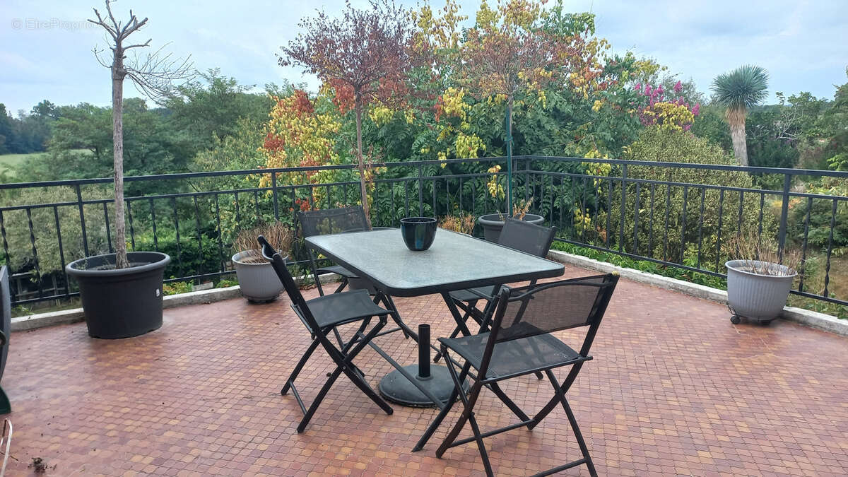 Maison à AICIRITS-CAMOU-SUHAST