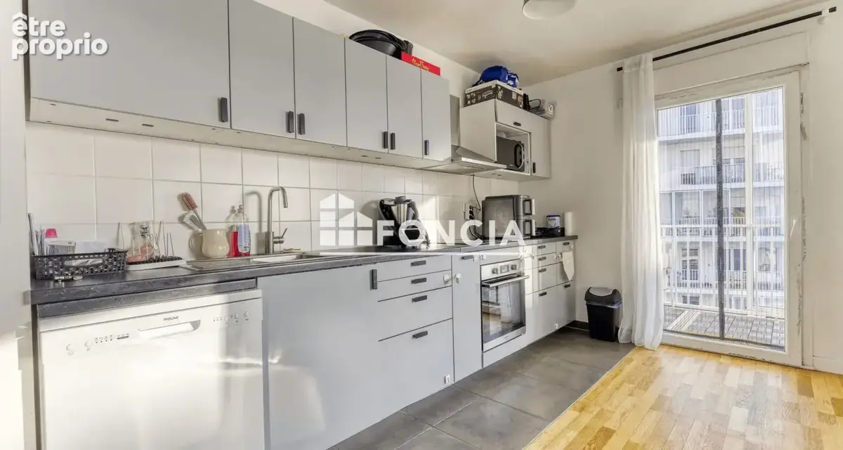 Superbe 3 pièces avec grande terrasse, étage élevé, résidence moderne - photo 3