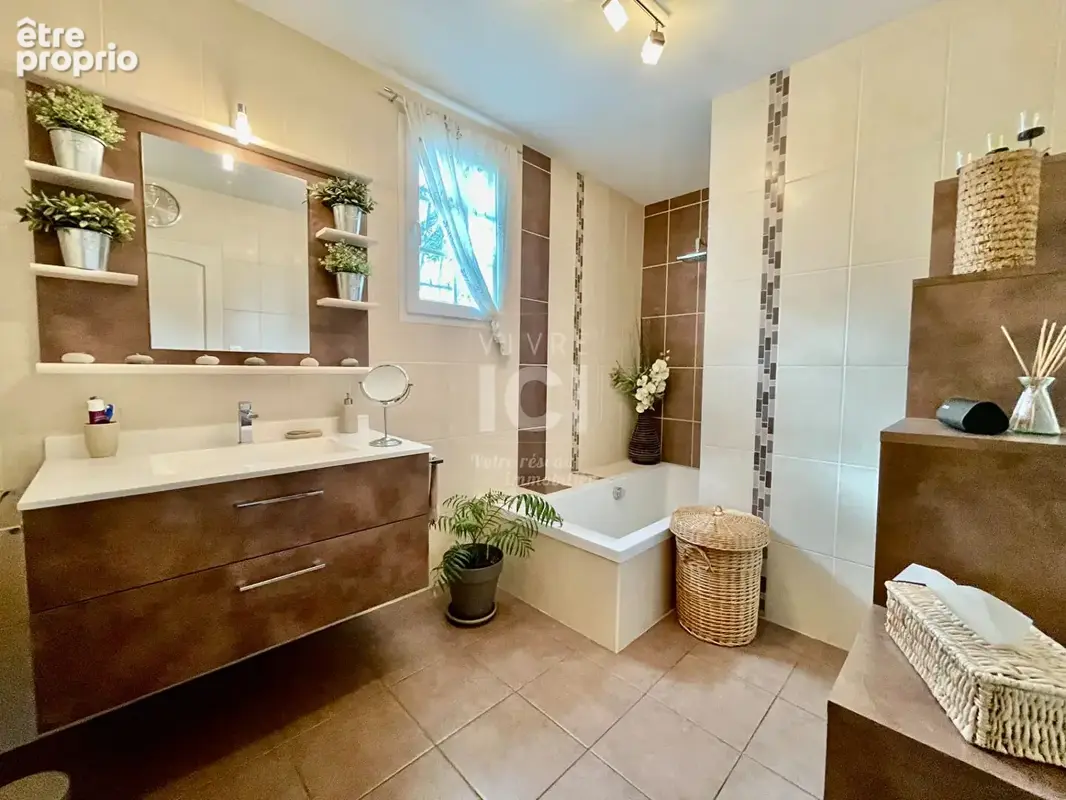 Maison - 3 chambres - -plain pied -170m² - 8000m² - calme - grandchamp des fontaines - photo 7