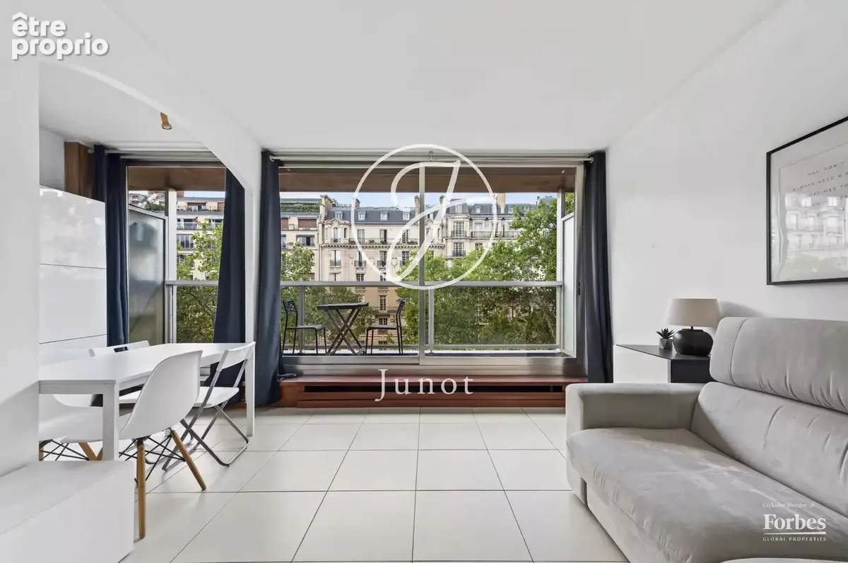 PARIS 16e - POMPE / FLANDRIN - Studio - 31,01m2 Carrez - Balcon 4,26m² - photo 8